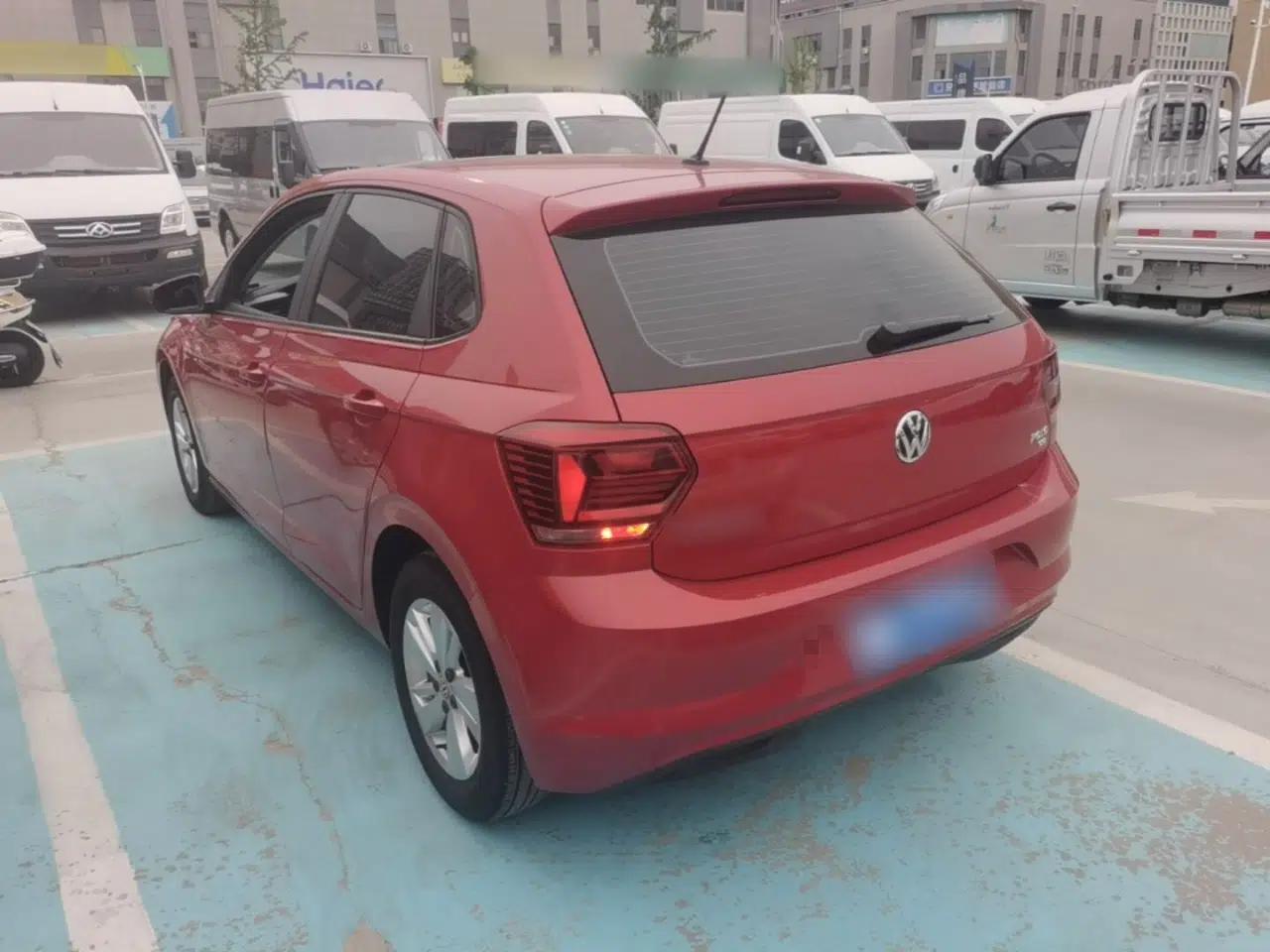 Volkswagen Polo 2019 Plus 1.5L Automatic Panoramic Enjoyment Edition — миниатюра 4