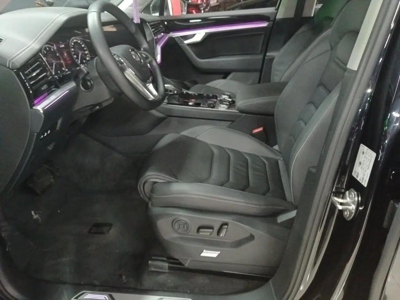 Volkswagen Touareg 2019 3.0 TSI RuiFeng Edition China V Standard — миниатюра 15