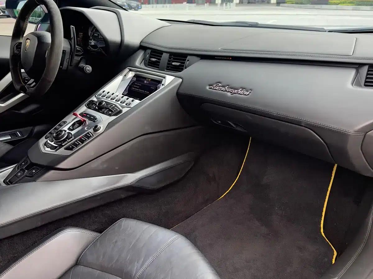 2011 Aventador LP 700-4 — миниатюра 18