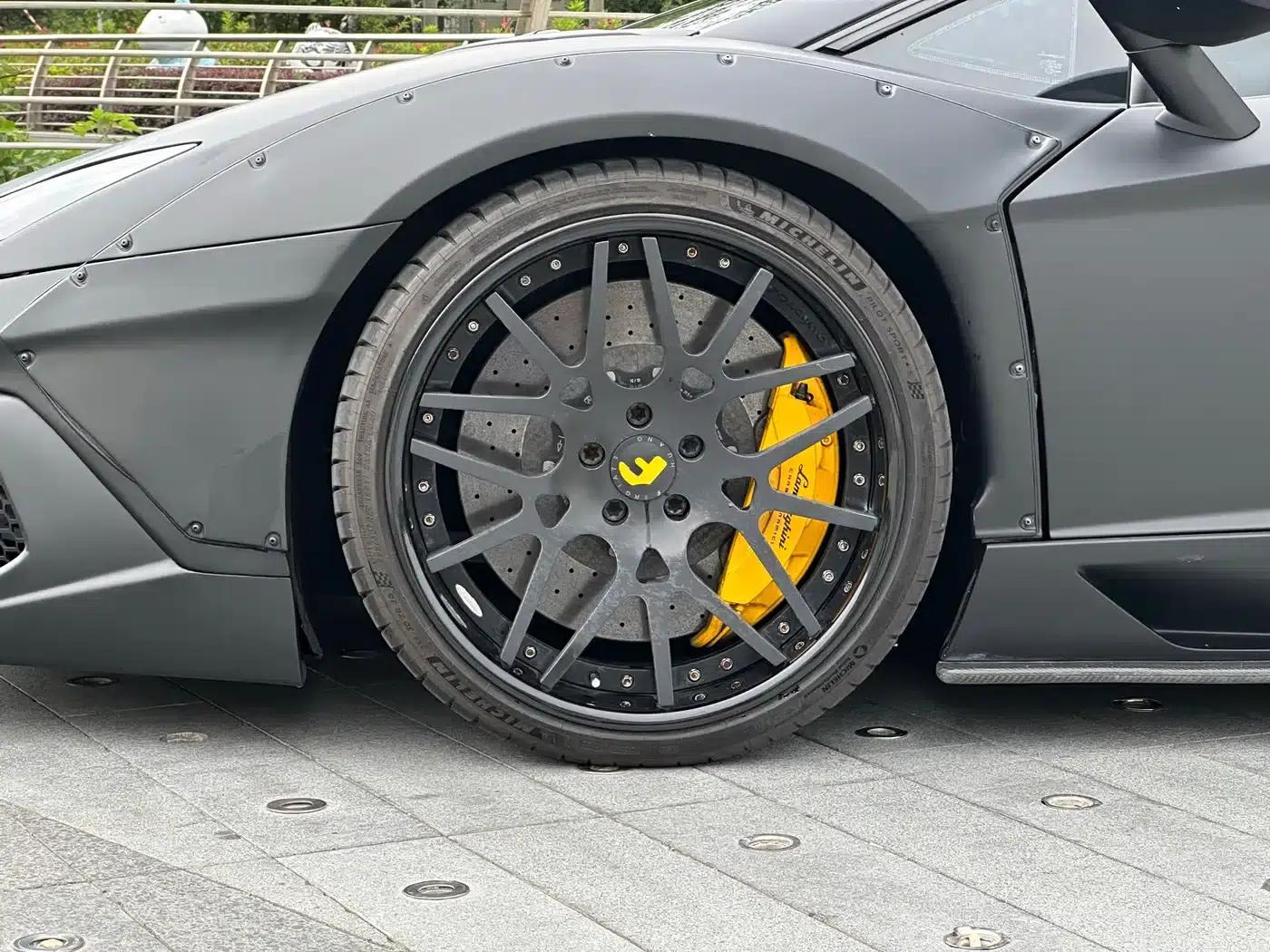 2011 Aventador LP 700-4 — миниатюра 10