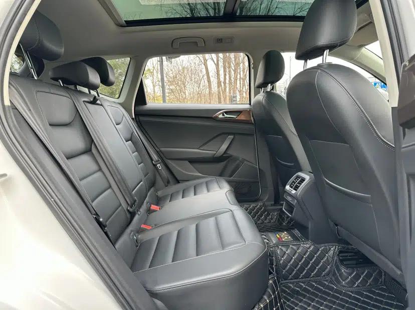 Volkswagen Tharu 2020 330TSI All-Wheel-Drive Luxury Edition China VI Standard — миниатюра 31