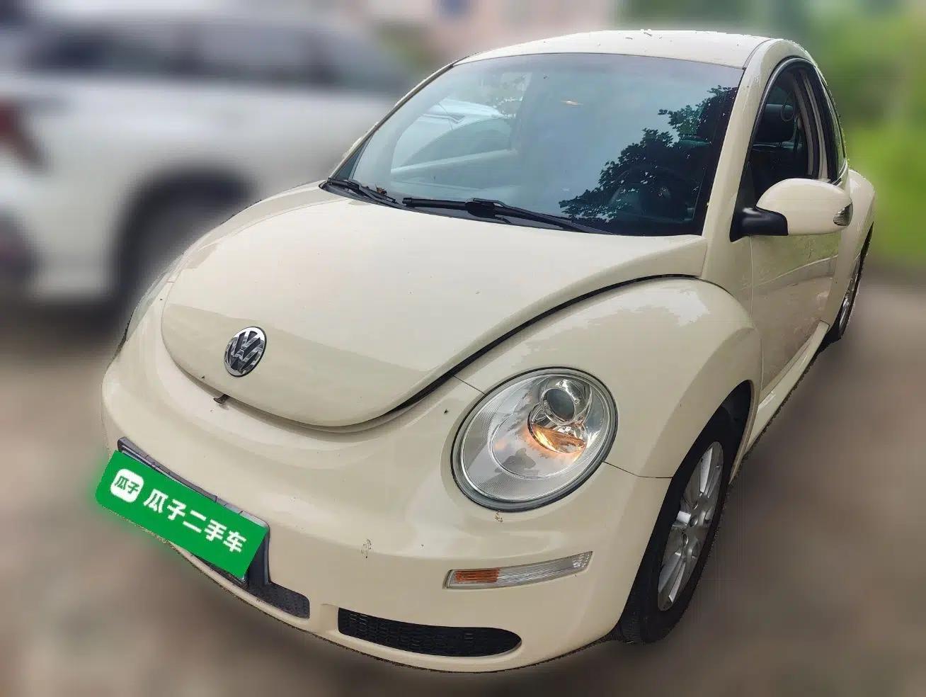 Volkswagen Beetle 2010 1.6 AT — миниатюра 1
