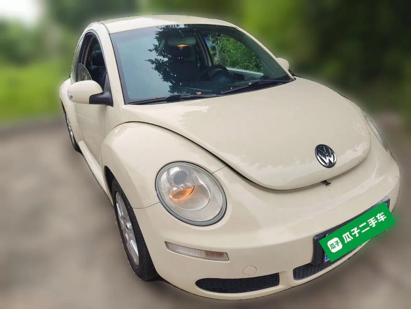 Volkswagen Beetle 2010 1.6 AT — миниатюра 3