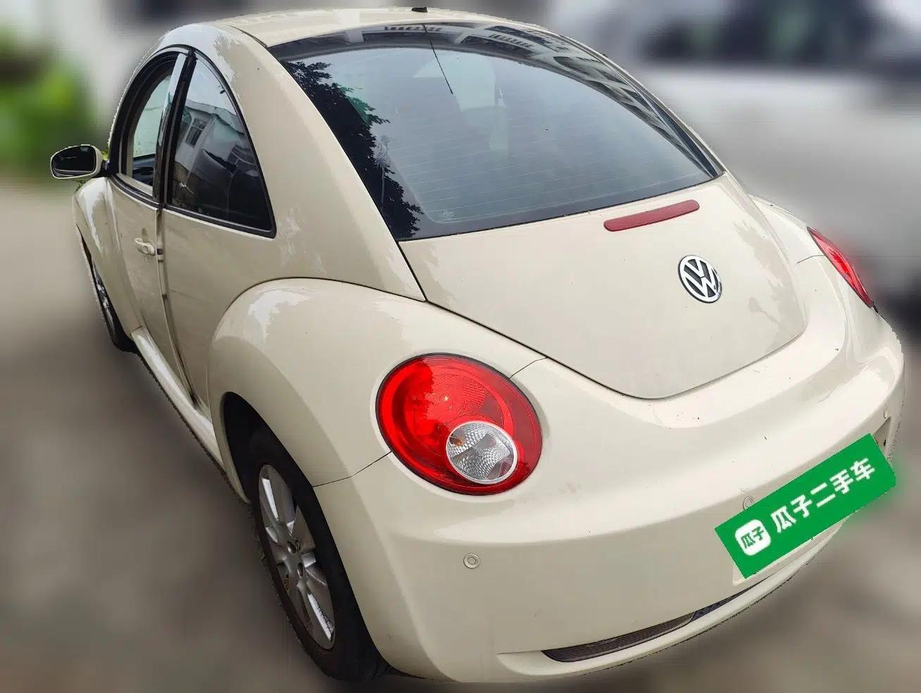 Volkswagen Beetle 2010 1.6 AT — миниатюра 4