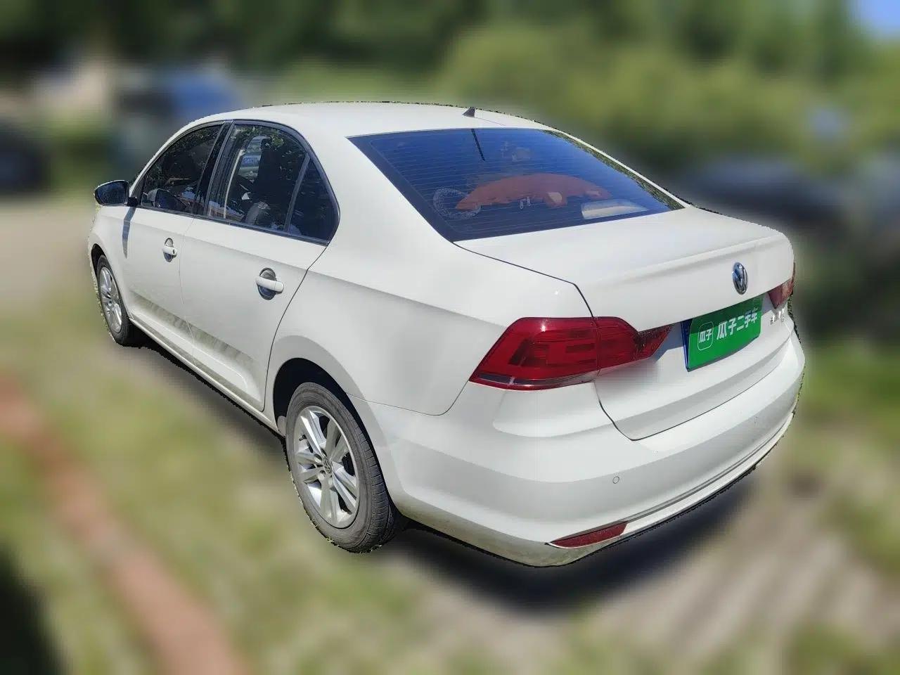 Volkswagen Santana 2016 1.6L Automatic Comfort Edition — миниатюра 4