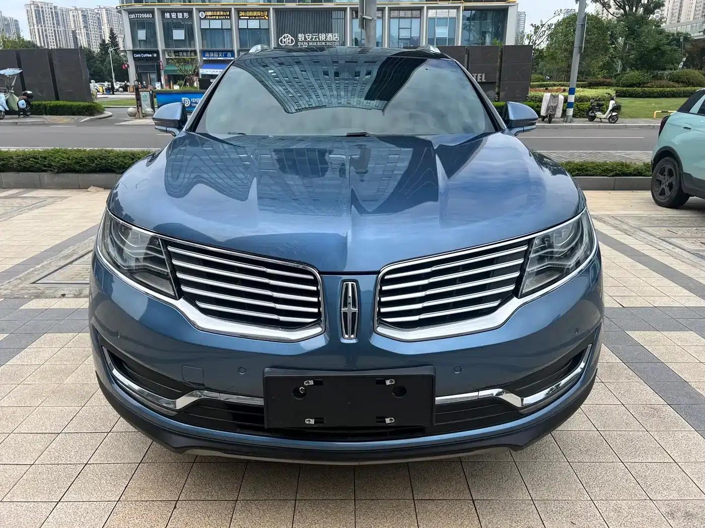 Lincoln MKX 2018 2.7T AWD Presidential Series — миниатюра 2