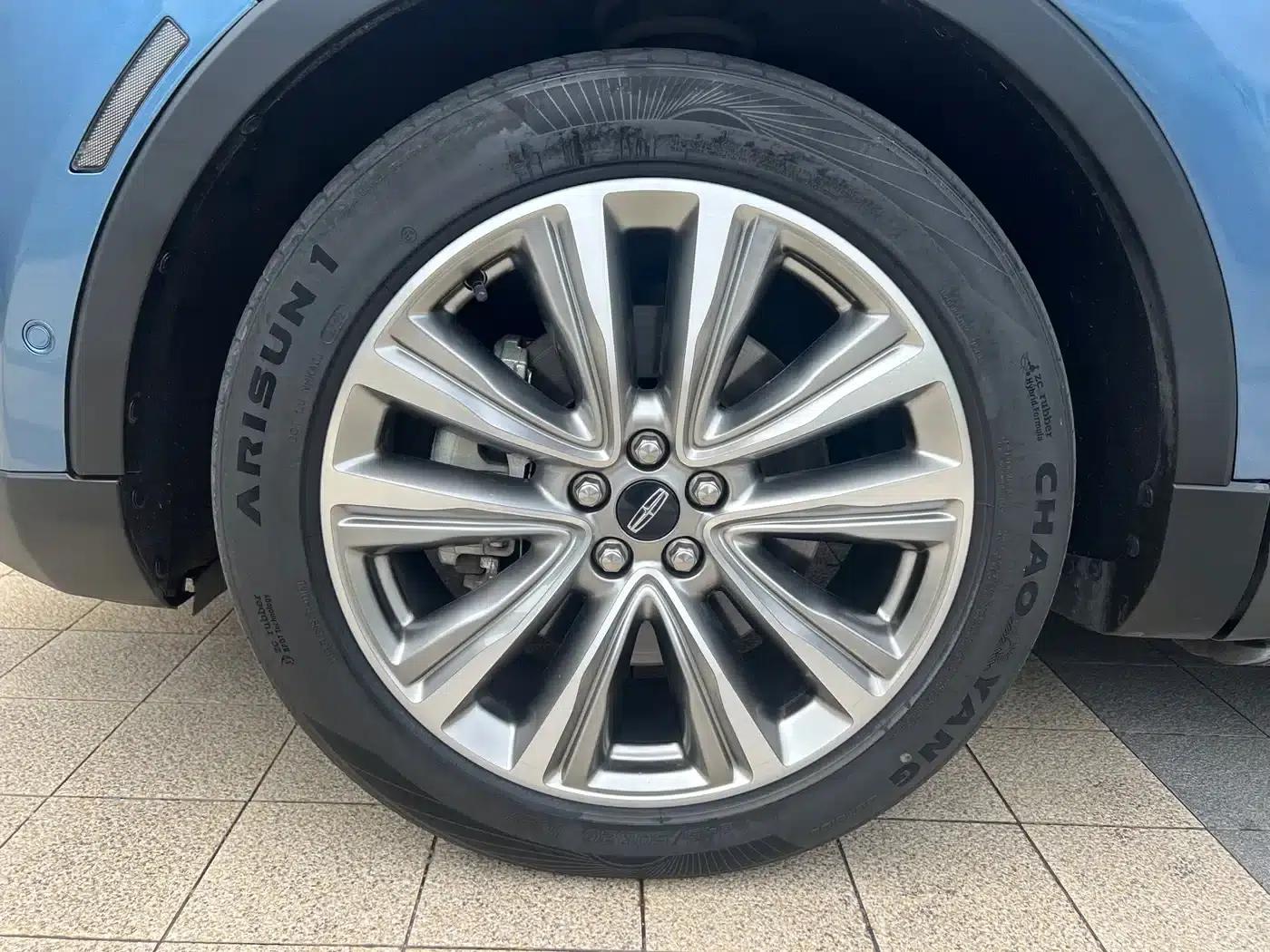 Lincoln MKX 2018 2.7T AWD Presidential Series — миниатюра 10