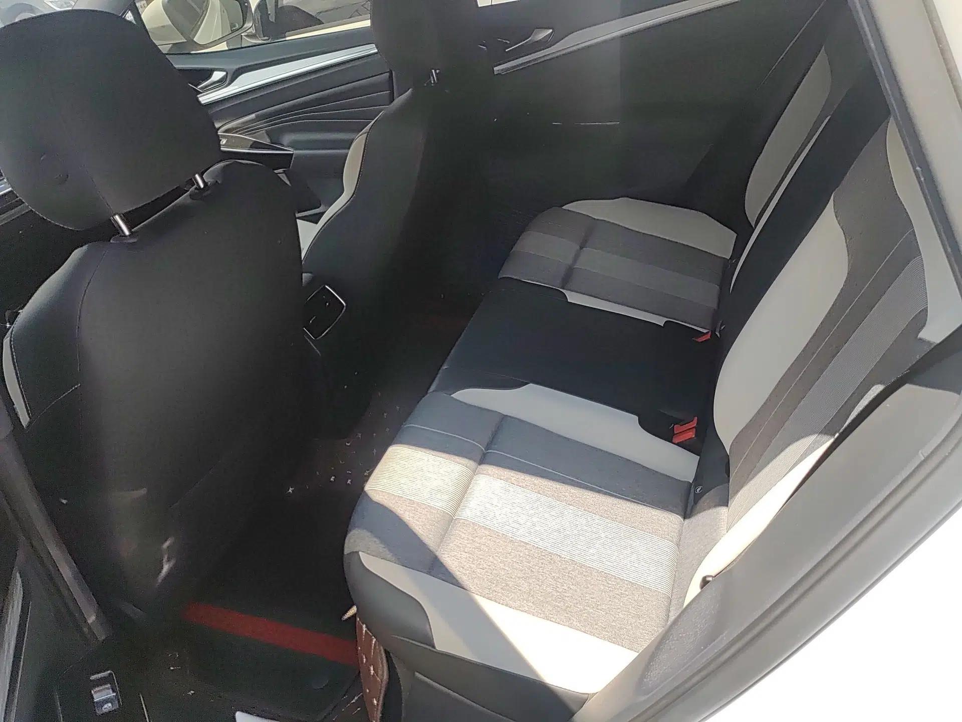 Volkswagen ID.4 CROZZ 2022 Long-Range PURE+ Edition — миниатюра 9