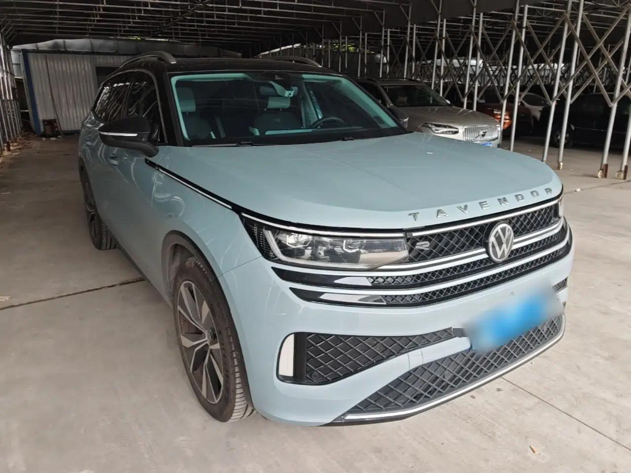 Volkswagen Tavendor 2023 380TSI All-Wheel Drive R-Line Journey Edition — миниатюра 3