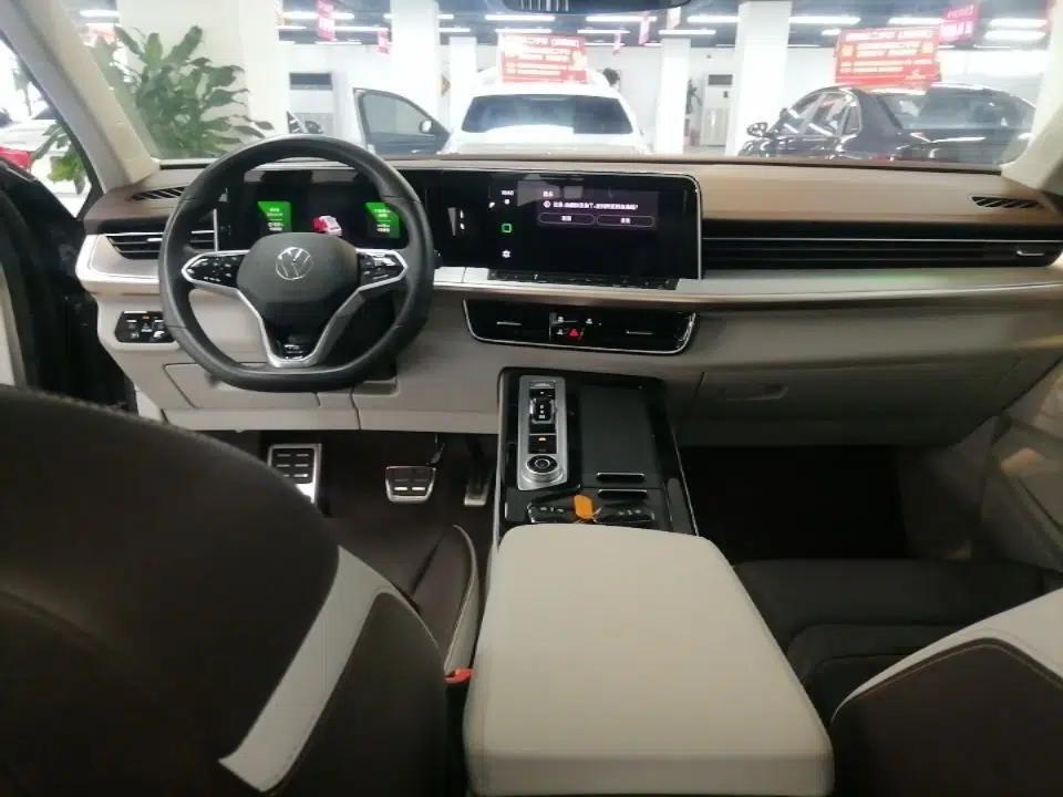 Volkswagen Tavendor 2023 380TSI Four-Wheel Drive R-Line Cruise Edition — миниатюра 12