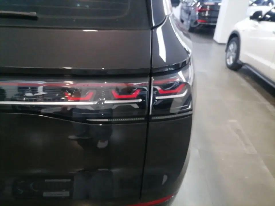 Volkswagen Tavendor 2023 380TSI Four-Wheel Drive R-Line Cruise Edition — миниатюра 9