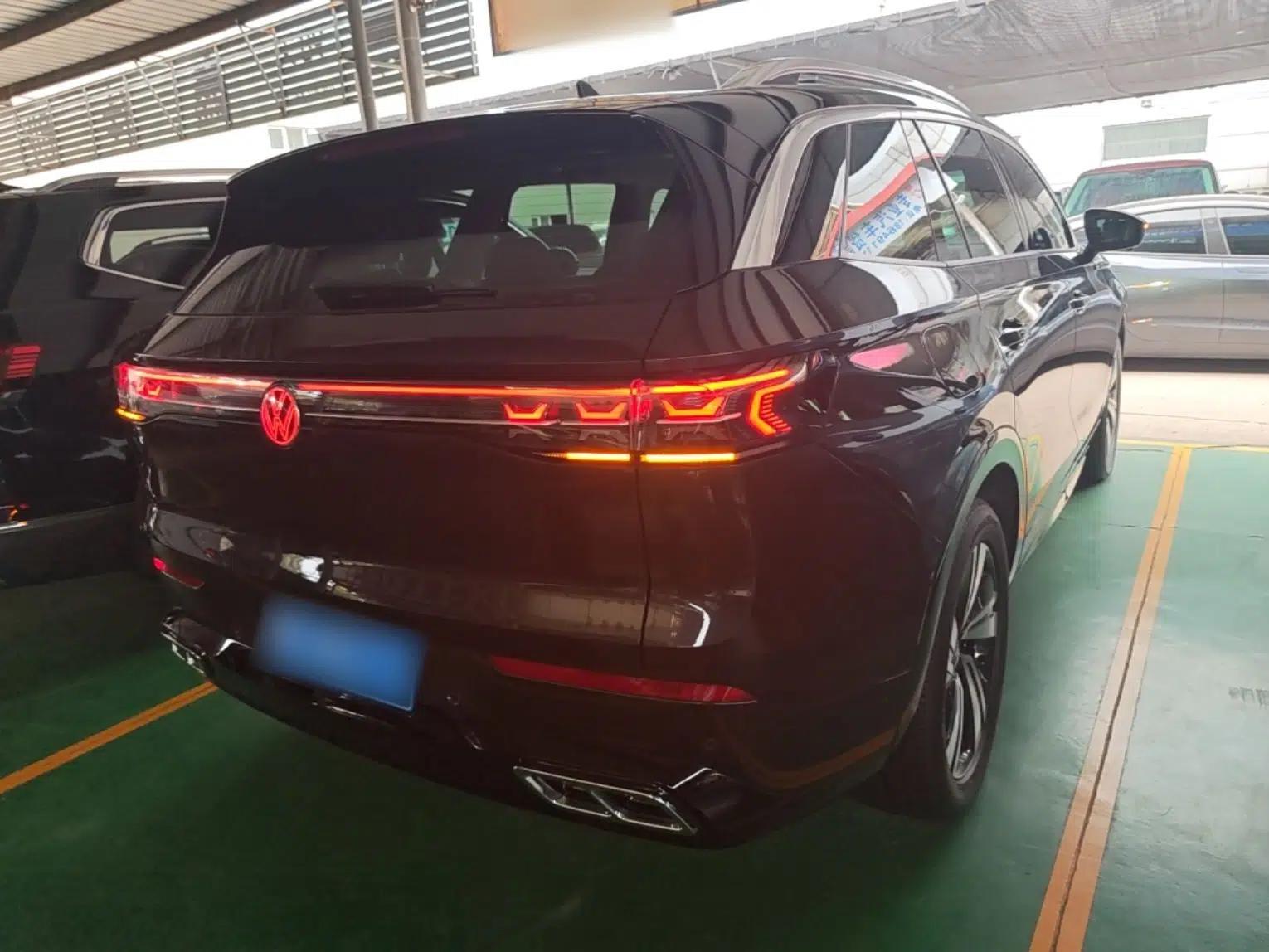 Volkswagen Tavendor 2023 380TSI Four-Wheel Drive R-Line Cruise Edition — миниатюра 6