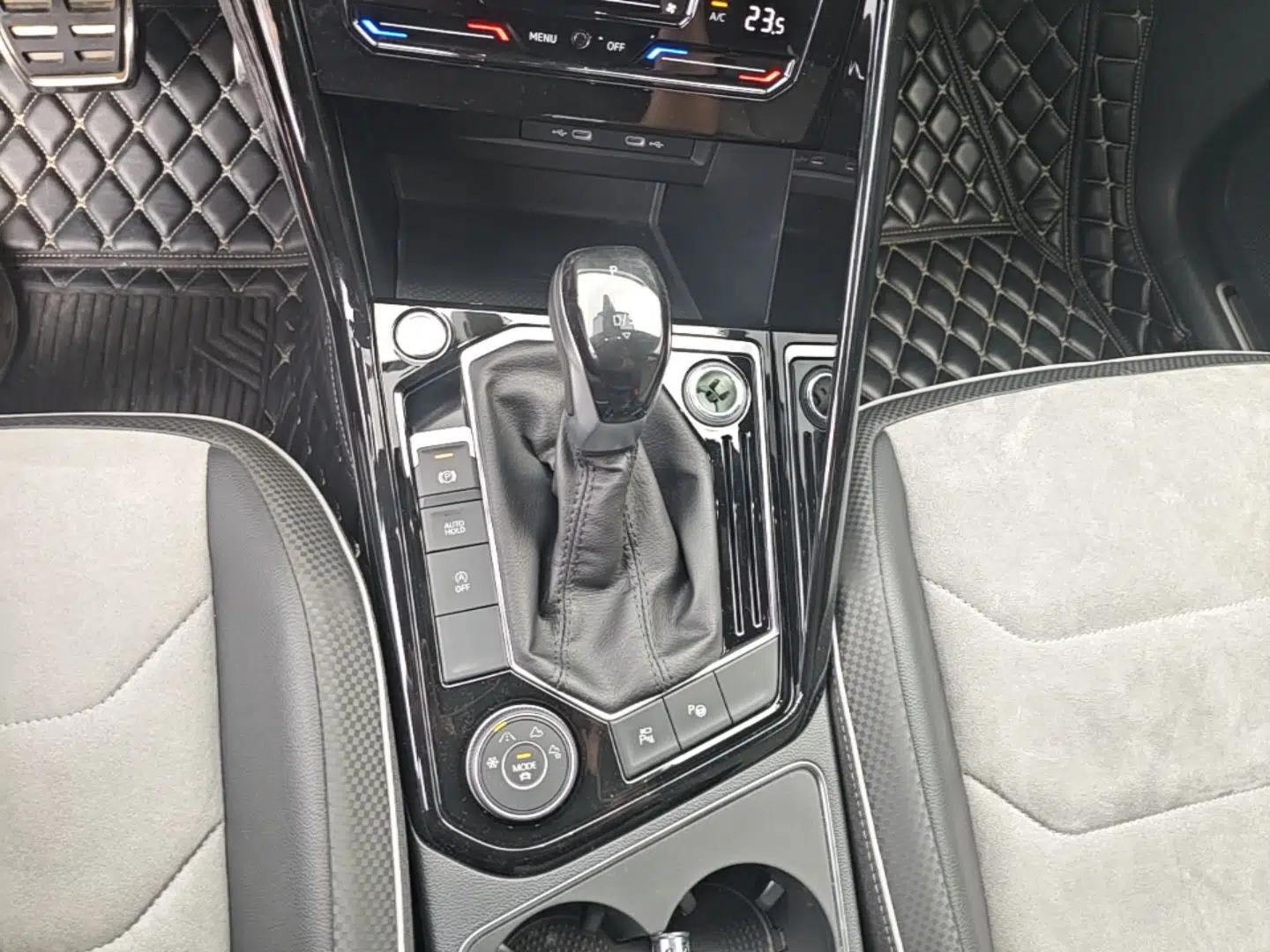 Volkswagen Tayron X 2020 380TSI Four-Wheel Drive Flagship Smart Connectivity Version — миниатюра 21
