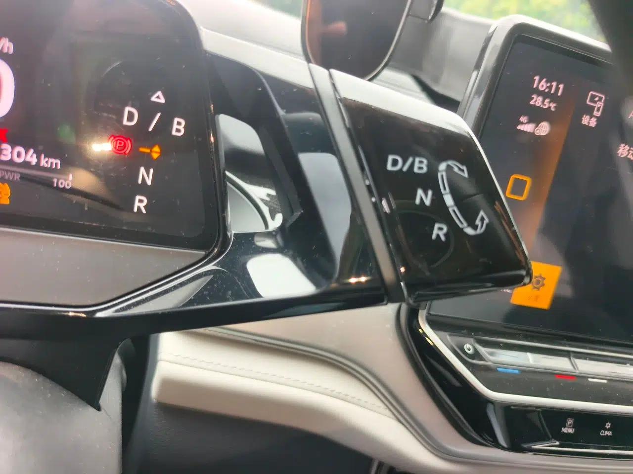 Volkswagen ID.6 CROZZ 2021 Long-Range PRO Edition — миниатюра 14