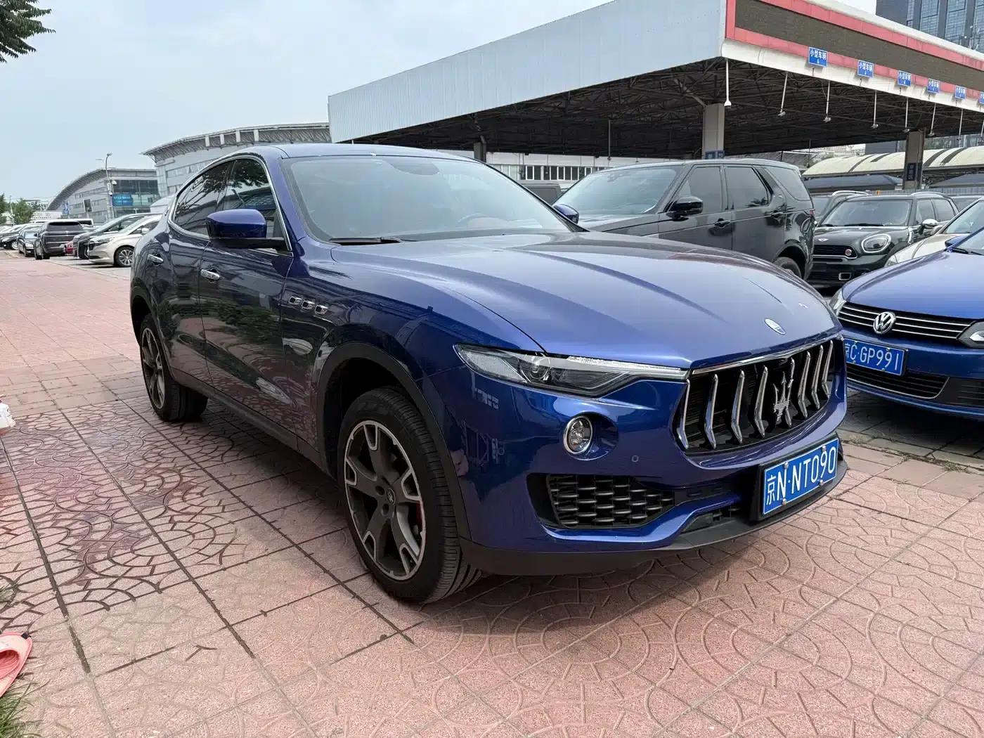 2020 Levante 3.0T Standard Edition — миниатюра 3