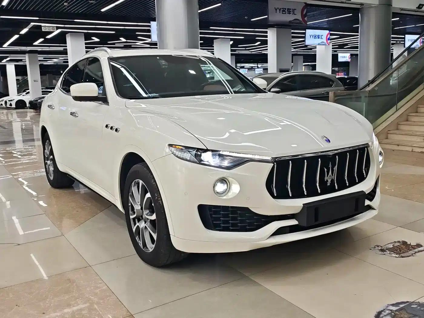 2016 Levante 3.0T Standard Edition — миниатюра 3