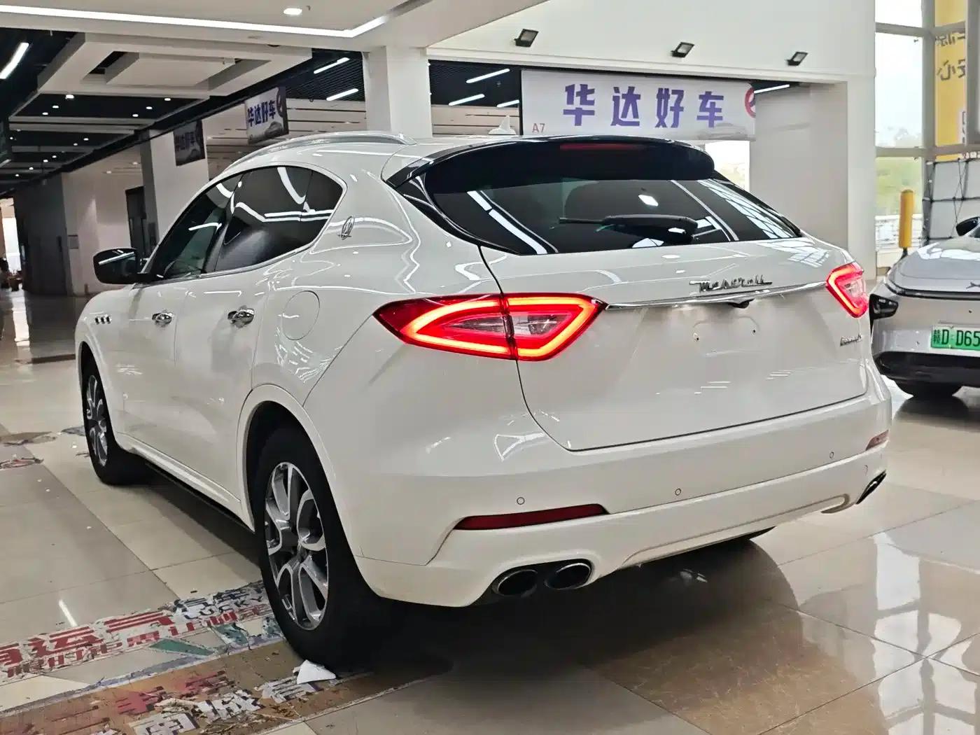 2016 Levante 3.0T Standard Edition — миниатюра 4