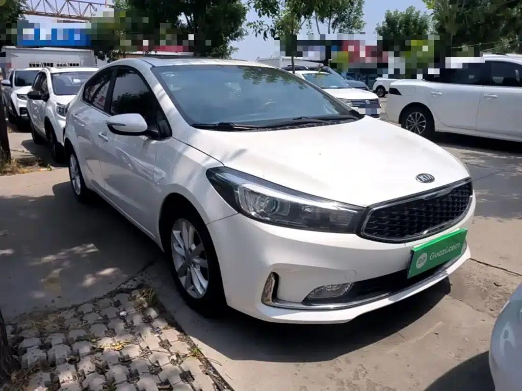 Kia K3 2016 1.6L Manual GLS — миниатюра 4