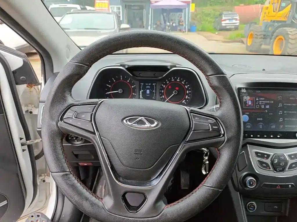 Chery Arrizo 5 2016 1.5L Manual Trendsetter Edition — миниатюра 11