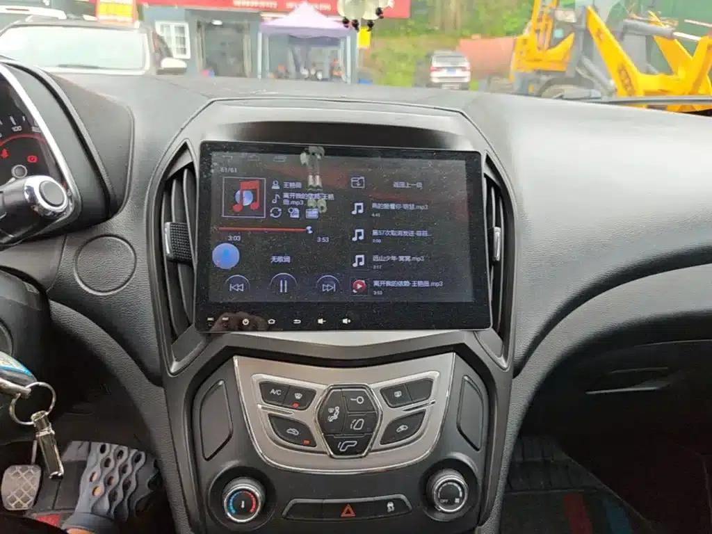 Chery Arrizo 5 2016 1.5L Manual Trendsetter Edition — миниатюра 13