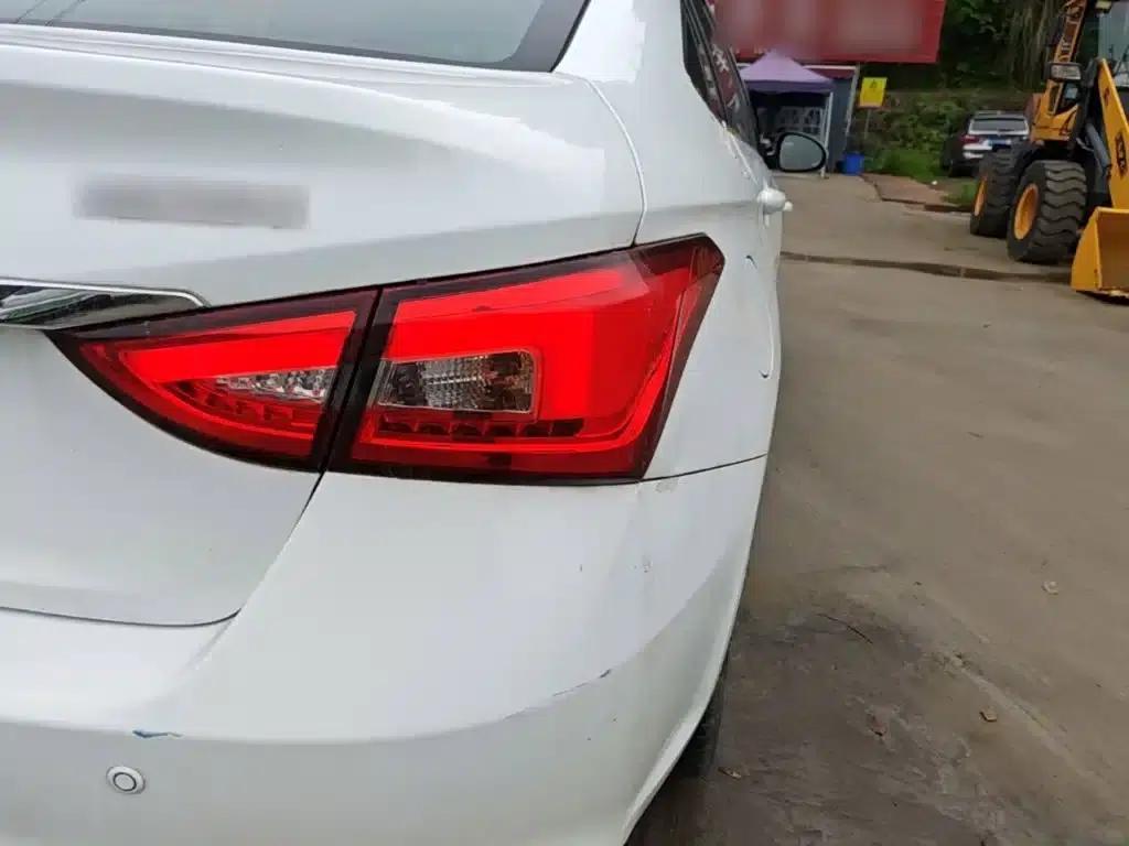 Chery Arrizo 5 2016 1.5L Manual Trendsetter Edition — миниатюра 8