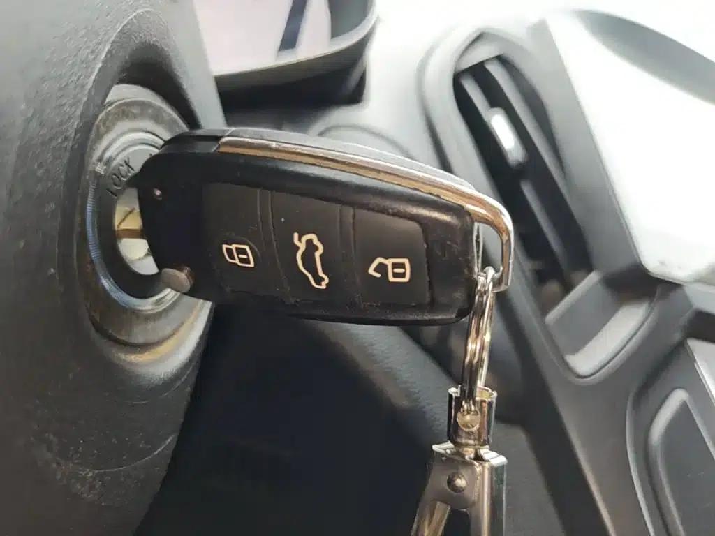 Chery Arrizo 5 2016 1.5L Manual Trendsetter Edition — миниатюра 9