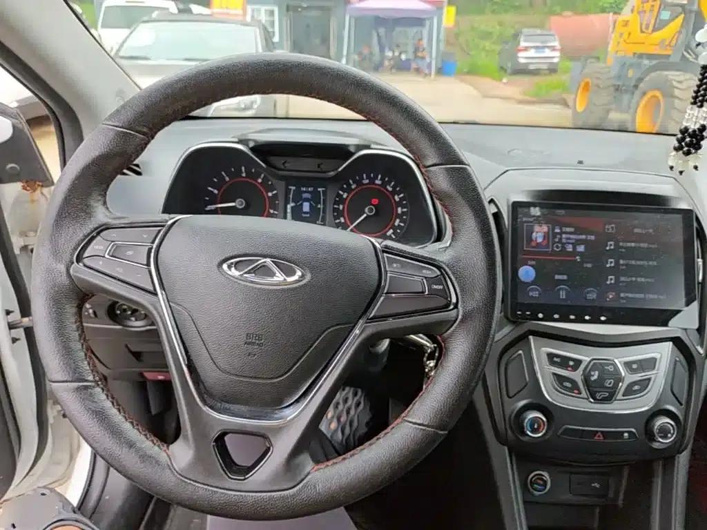 Chery Arrizo 5 2016 1.5L Manual Trendsetter Edition — миниатюра 10