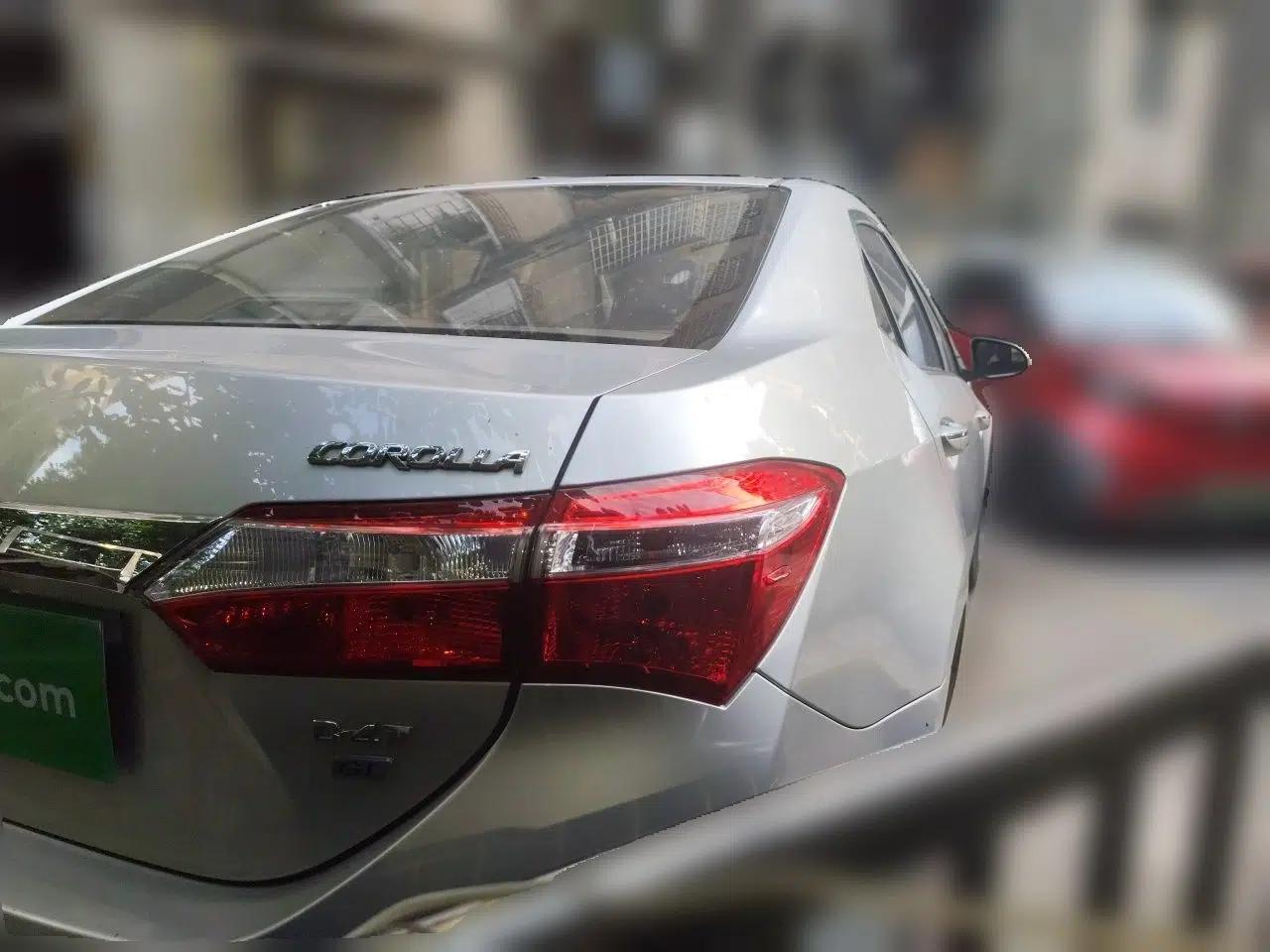Toyota Corolla 2017 1.2T CVT GL — миниатюра 6