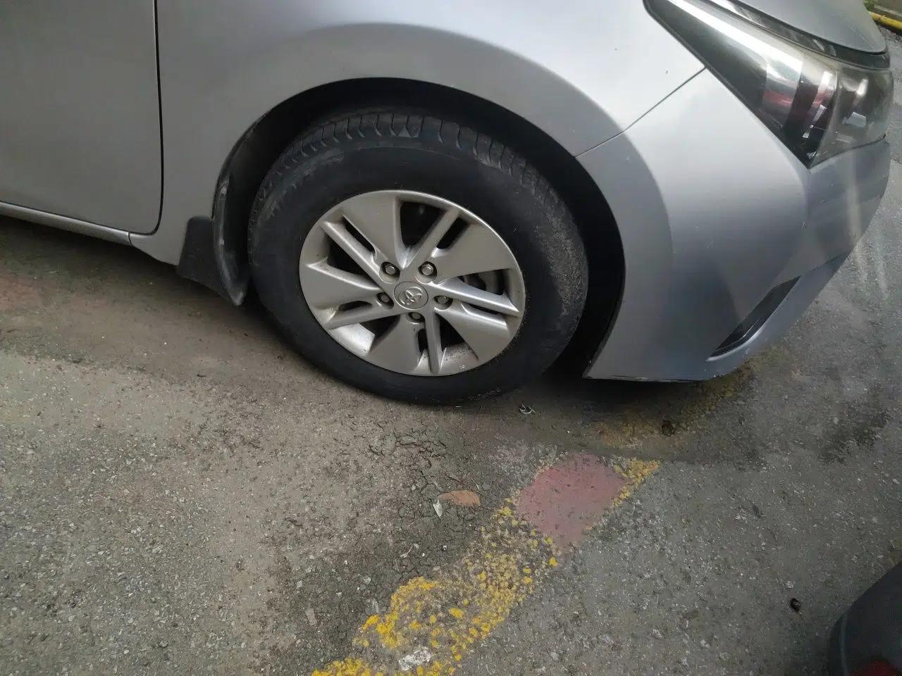 Toyota Corolla 2017 1.2T CVT GL — миниатюра 8