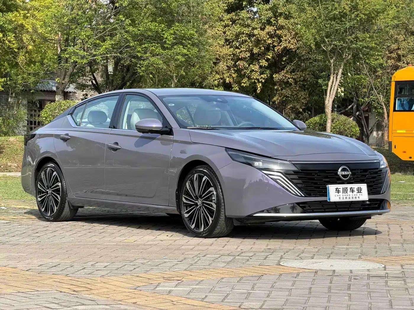 Teana 2026 HarmonyOS Cockpit 2.0T Flagship Edition — миниатюра 3