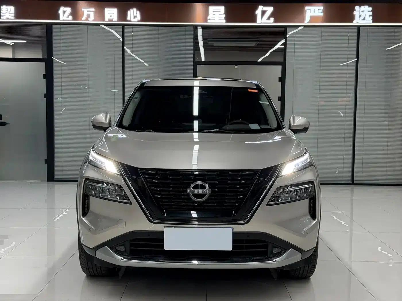 Nissan X-Trail 2023 e-POWER Super Hybrid Dual Motor AWD Luxury Edition — миниатюра 2