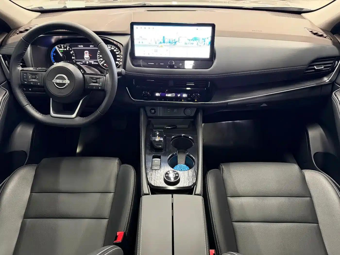 Nissan X-Trail 2023 e-POWER Super Hybrid Dual Motor AWD Luxury Edition — миниатюра 13