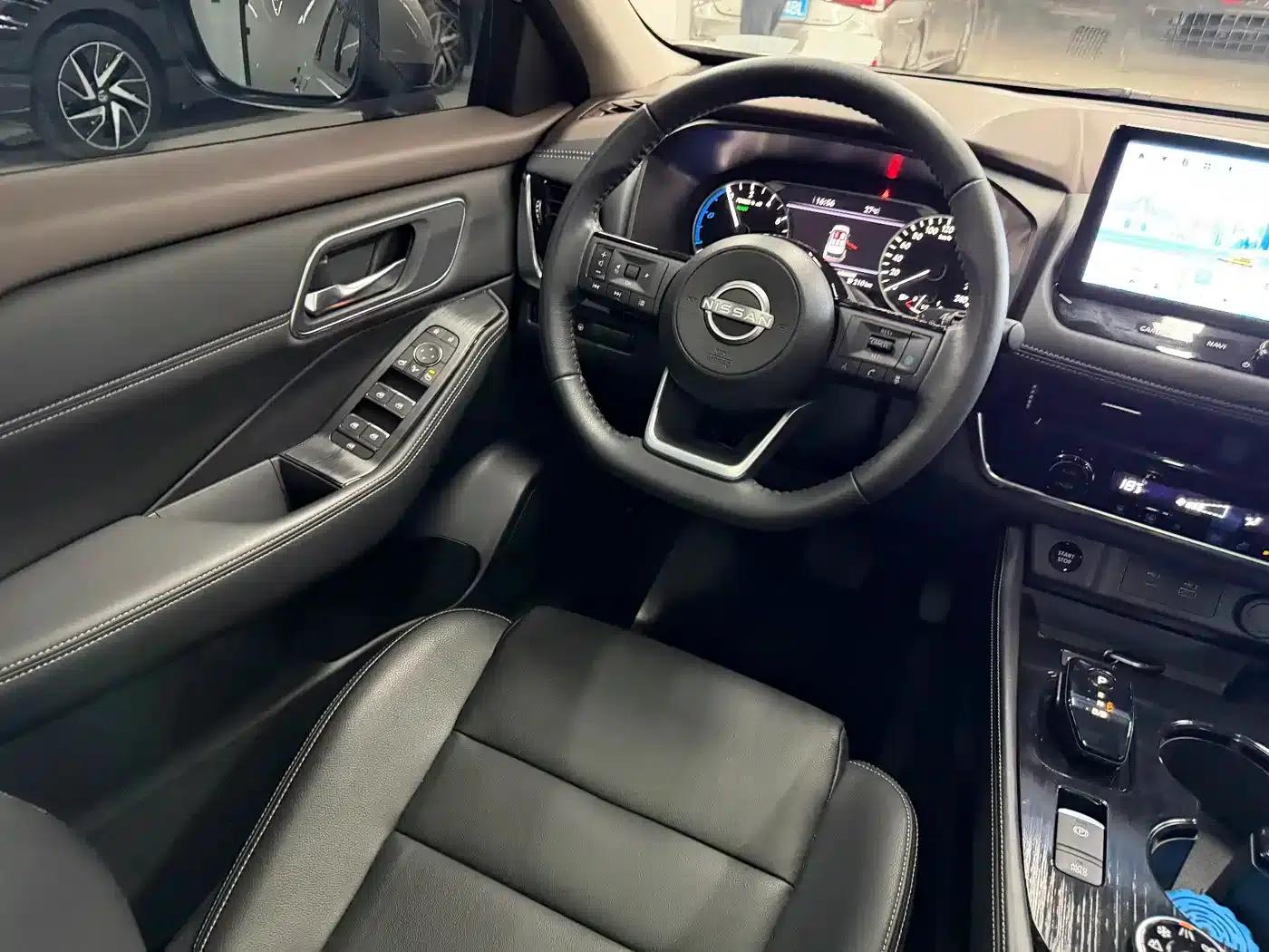 Nissan X-Trail 2023 e-POWER Super Hybrid Dual Motor AWD Luxury Edition — миниатюра 9