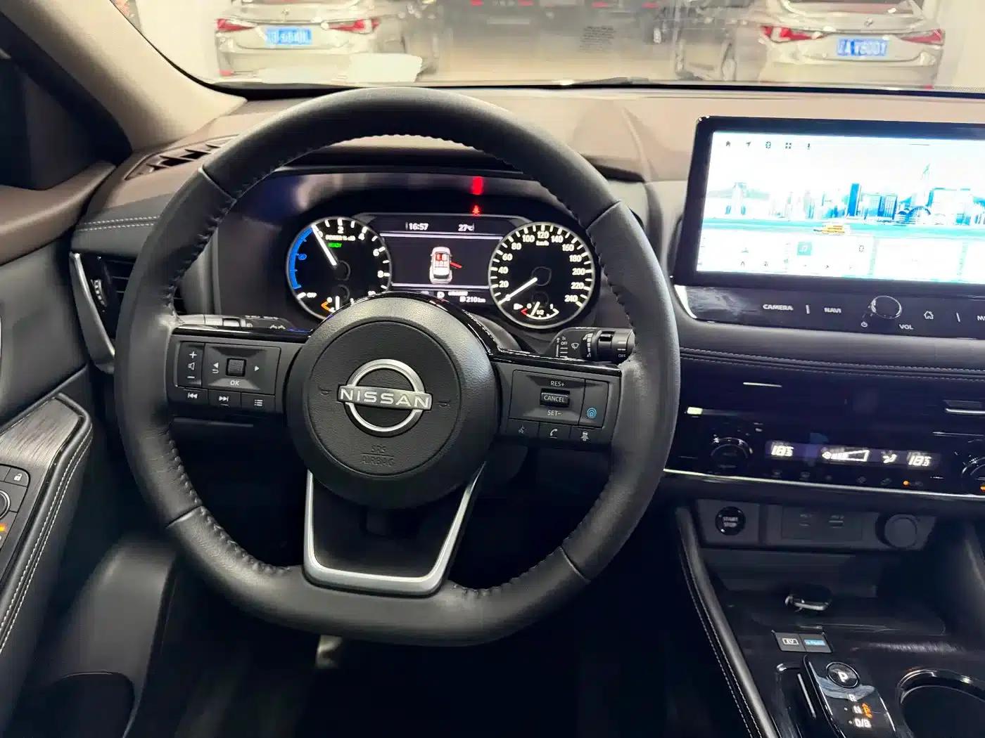 Nissan X-Trail 2023 e-POWER Super Hybrid Dual Motor AWD Luxury Edition — миниатюра 10