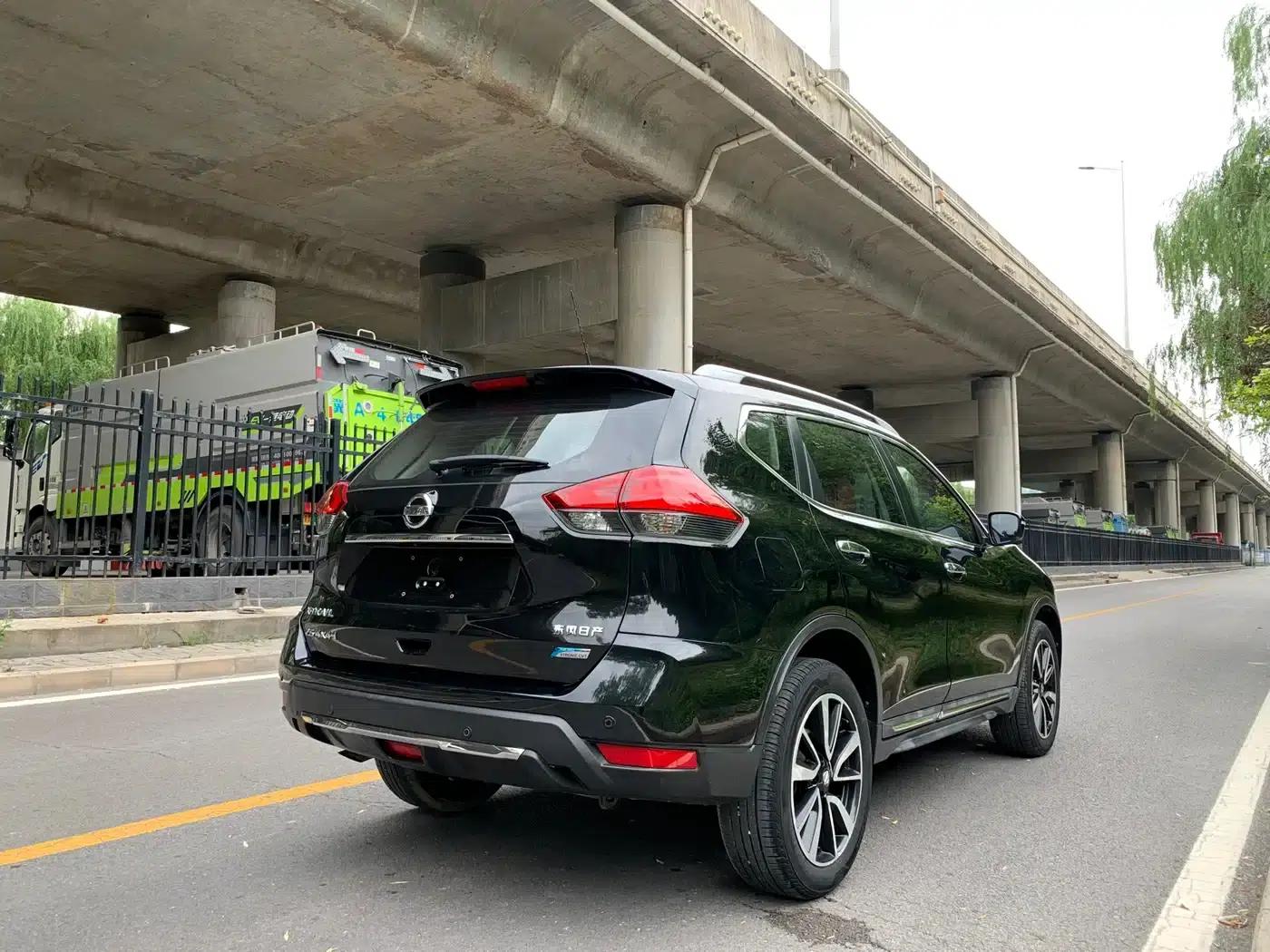 Nissan X-Trail 2017 2.5L CVT Supreme Edition 4WD — миниатюра 5