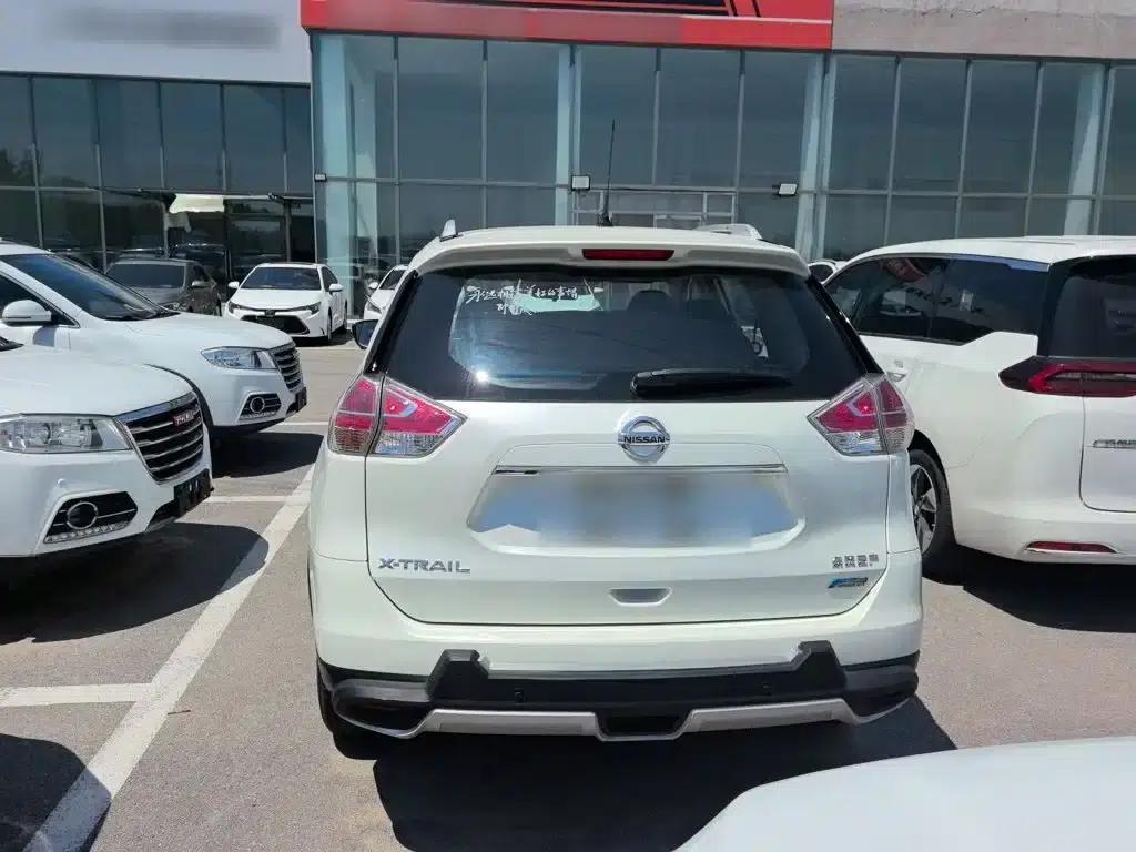 Nissan X-Trail 2015 2.0L CVT Comfort MAX Edition 2WD — миниатюра 4