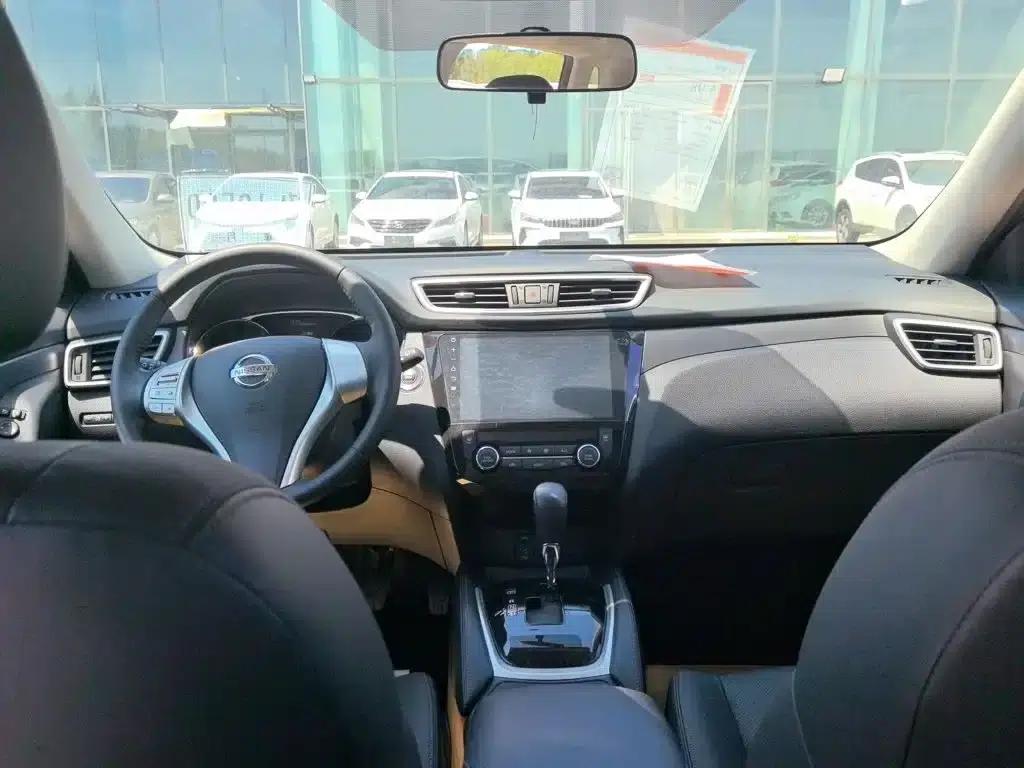 Nissan X-Trail 2015 2.0L CVT Comfort MAX Edition 2WD — миниатюра 10