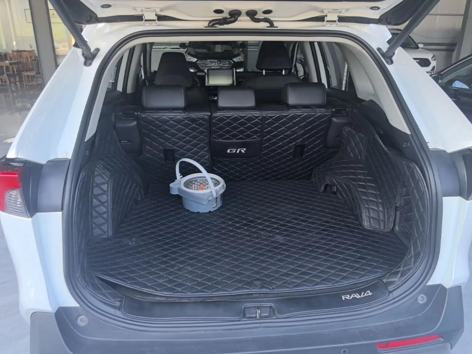 Toyota RAV4 2021 2.0L CVT Two-Wheel Drive Fashion PLUS Edition — миниатюра 22
