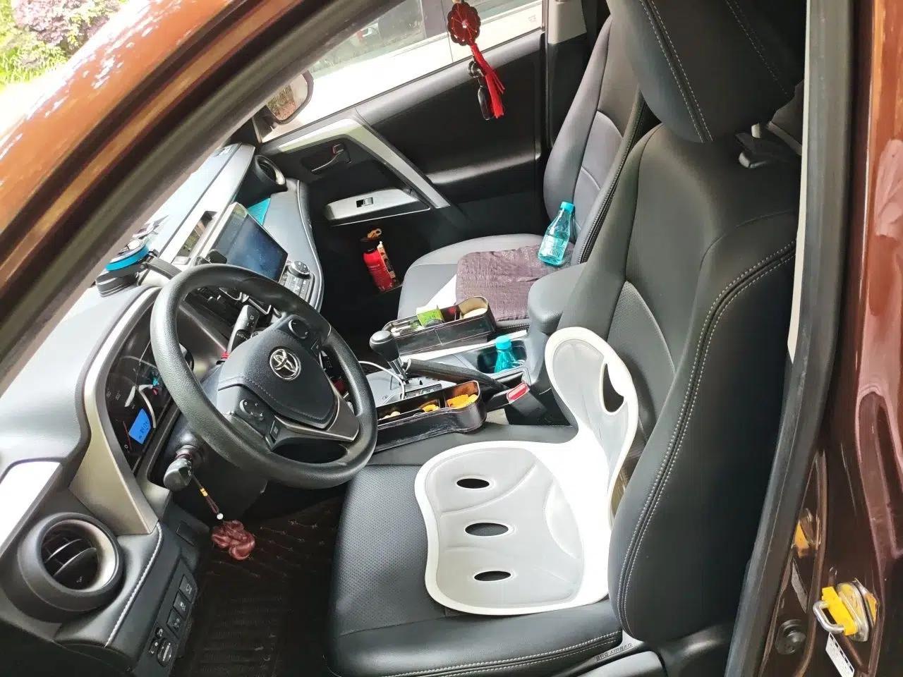 Toyota RAV4 2016 2.0L CVT Two-Wheel Drive Fashion Edition China V Standard — миниатюра 15