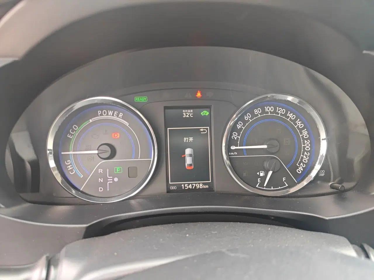 Toyota Levin 2016 Dual-Engine 1.8H GS-L E-CVT Leading Edition — миниатюра 11