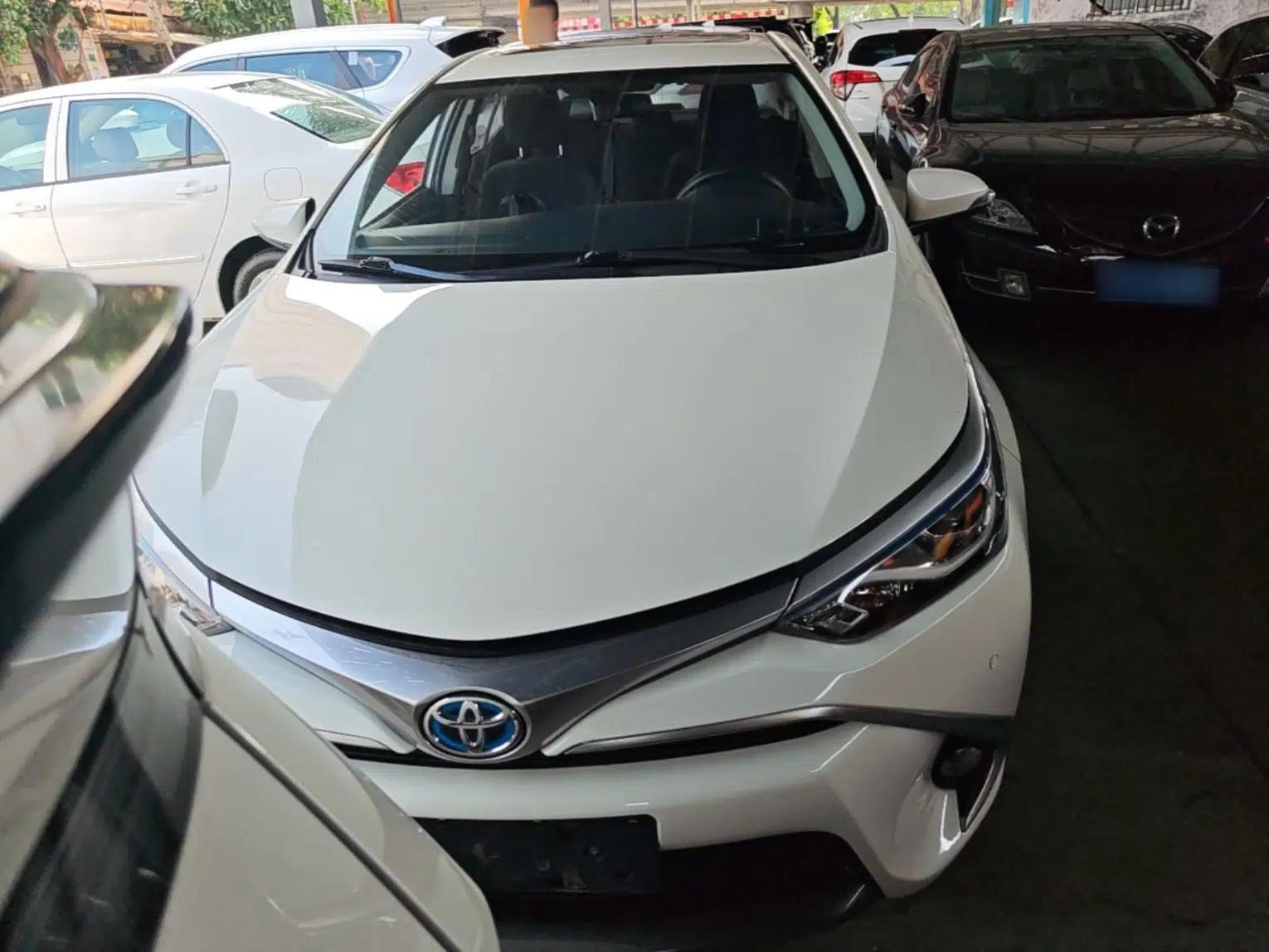 Toyota Levin 2017 Revised Dual-Engine 1.8H GS E-CVT Elite Sunroof Version China V Standard — миниатюра 2