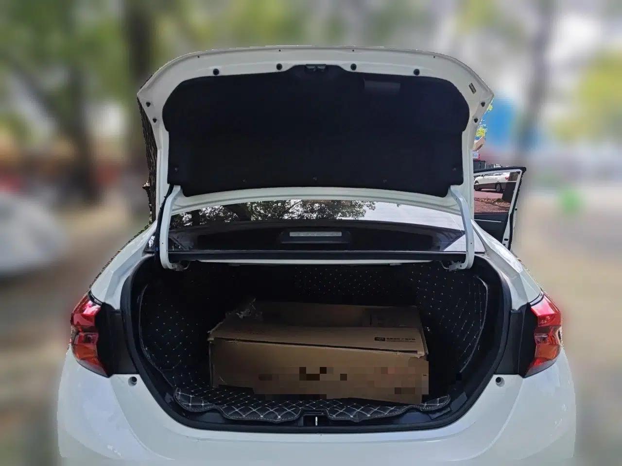 Toyota Levin 2017 Revised 185T CVT Elite Edition China V Standard — миниатюра 19