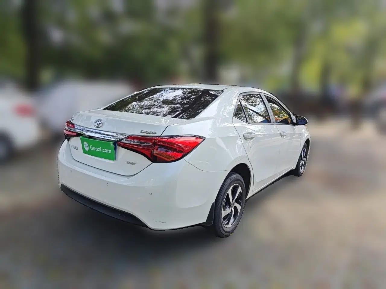 Toyota Levin 2017 Revised 185T CVT Elite Edition China V Standard — миниатюра 6
