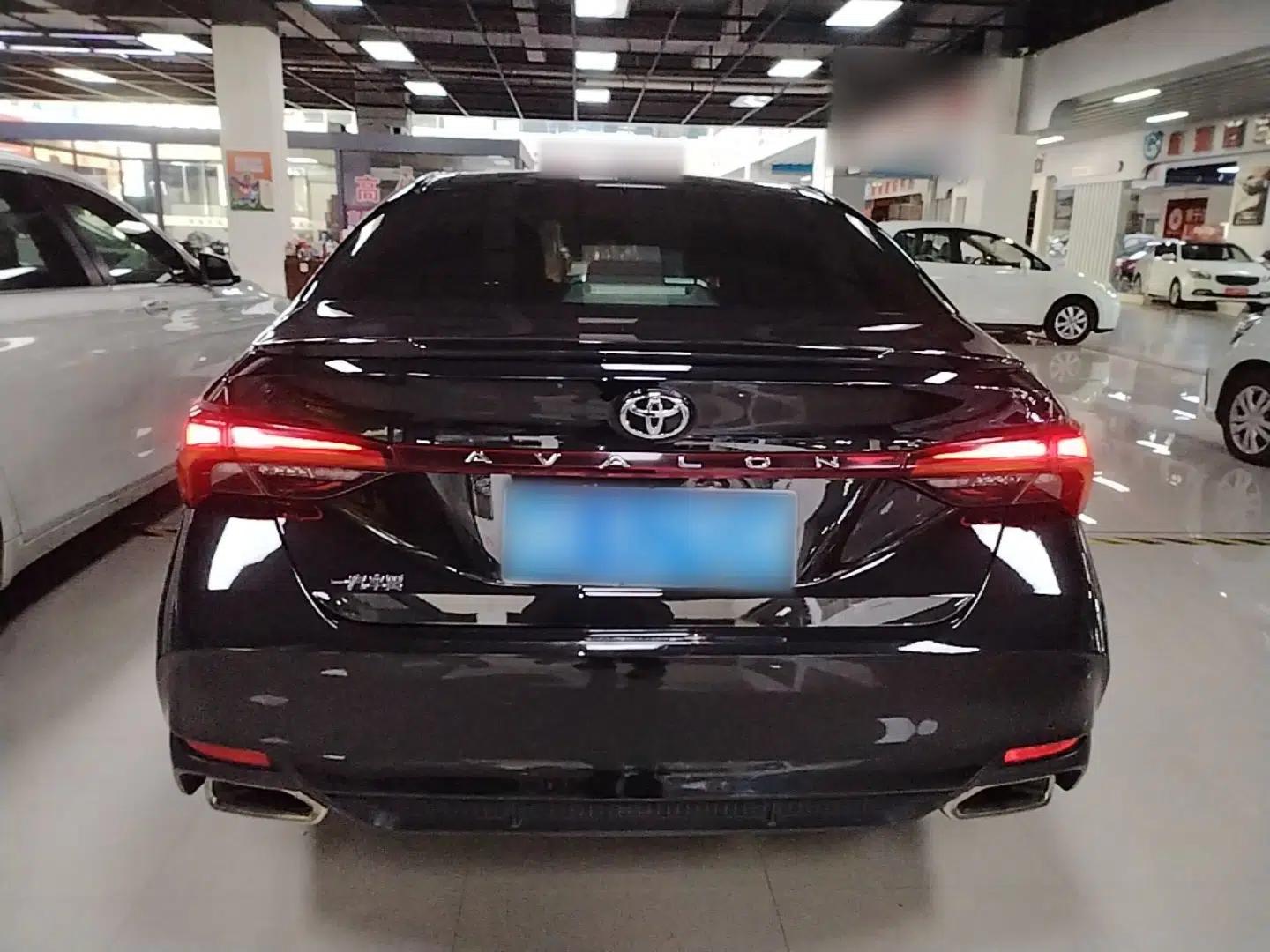 Toyota Avalon 2021 2.5L Luxury Edition — миниатюра 5