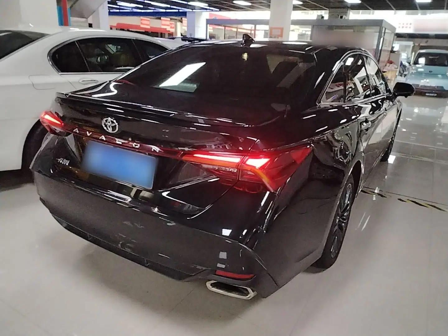 Toyota Avalon 2021 2.5L Luxury Edition — миниатюра 6