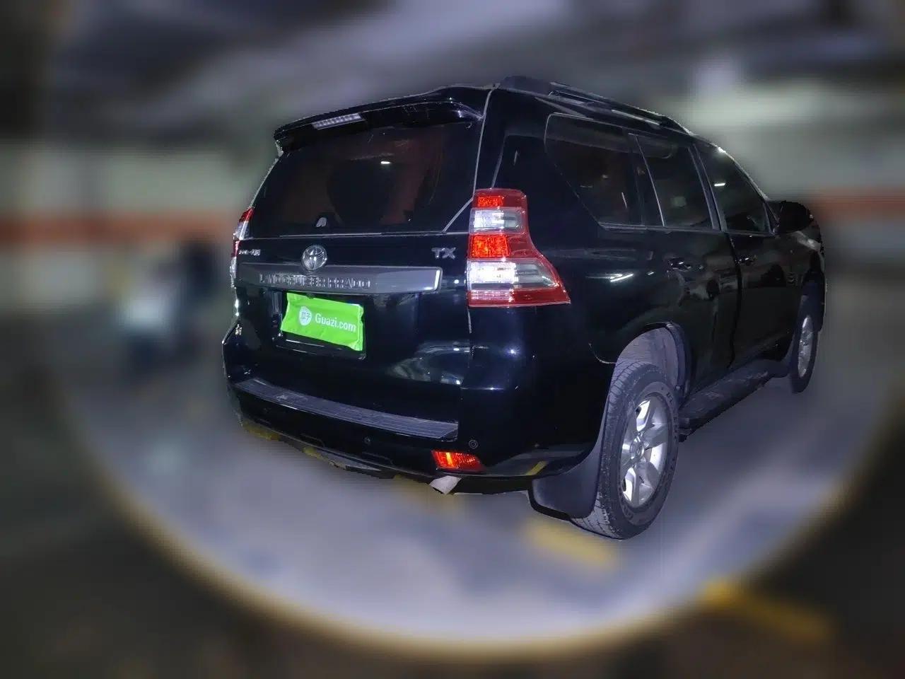 Toyota Prado 2016 2.7L Automatic Standard Edition — миниатюра 6