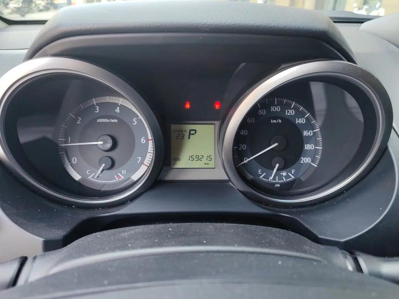 Toyota Prado 2016 2.7L Automatic Standard Edition — миниатюра 11