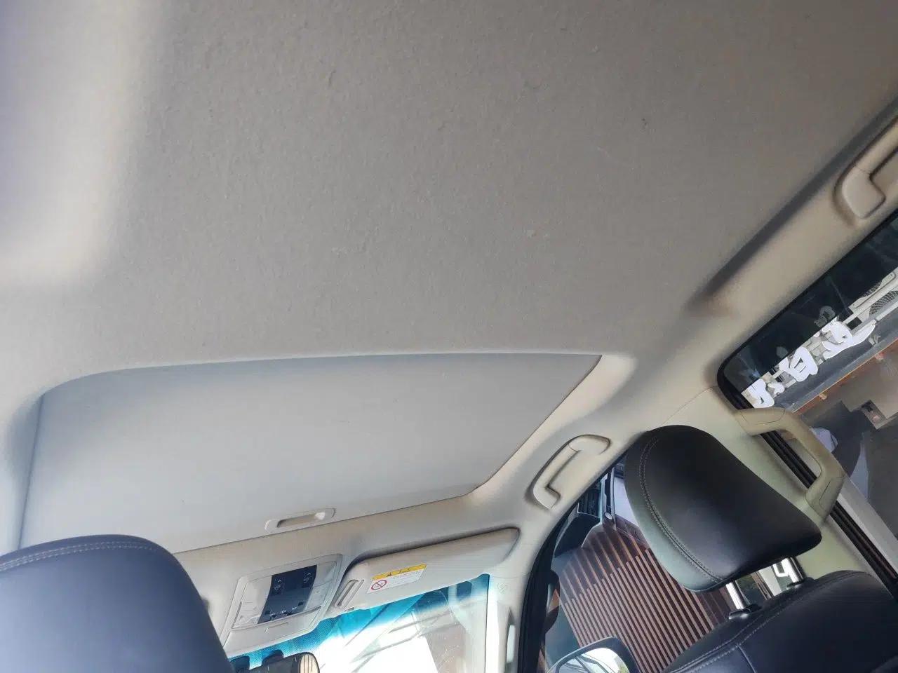 Toyota Prado 2016 2.7L Automatic Standard Edition — миниатюра 18