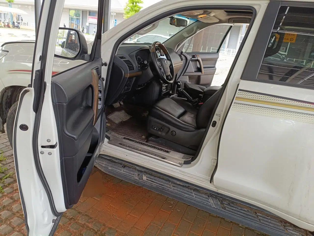 Toyota Prado — миниатюра 16