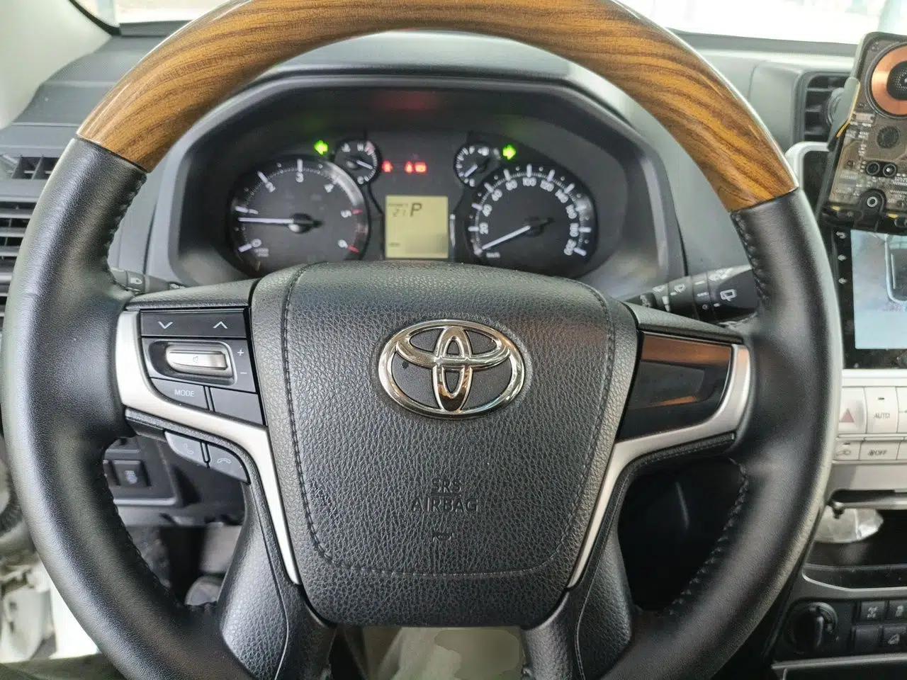 Toyota Prado — миниатюра 10